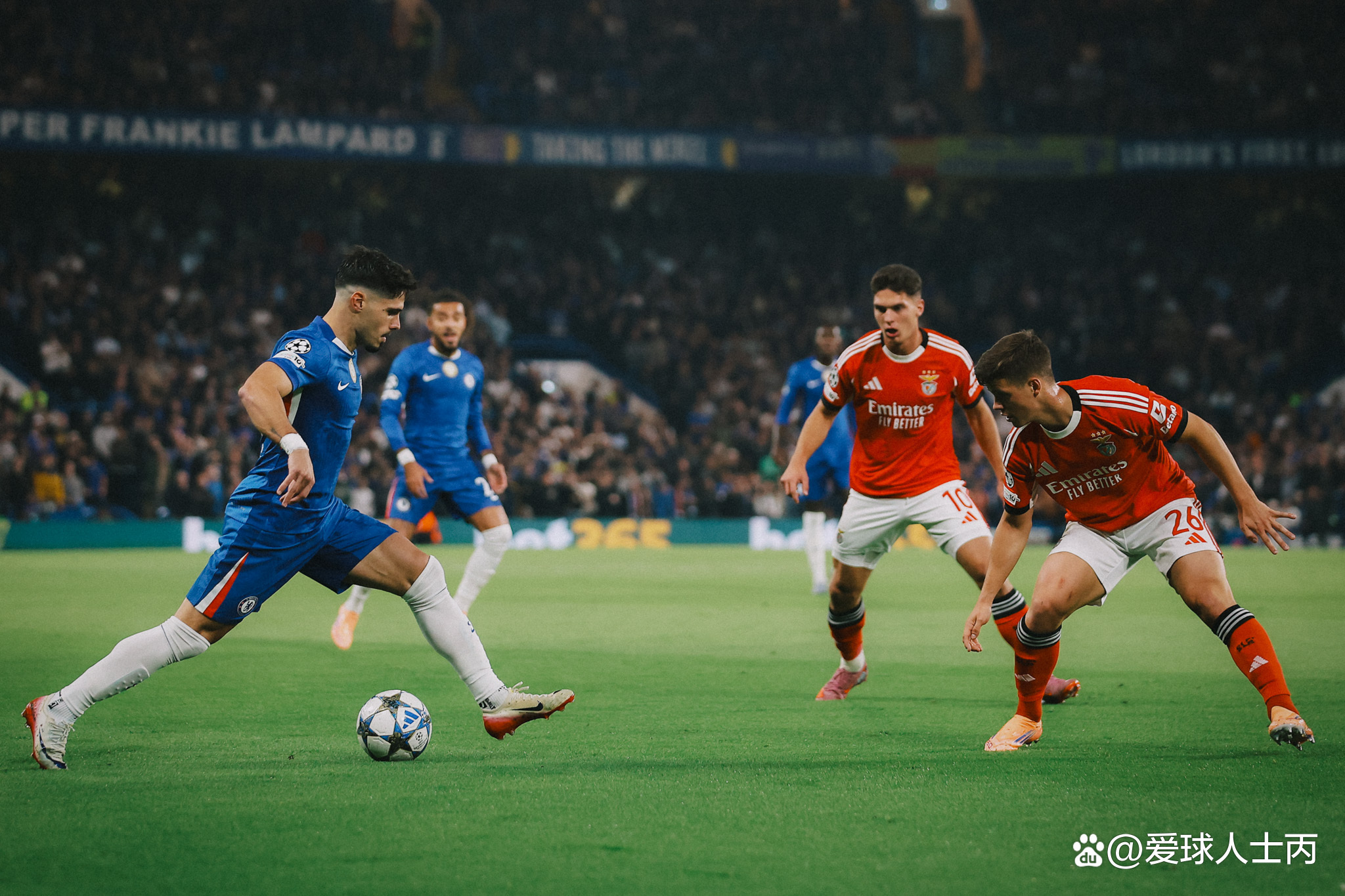 开云体育中国官网-利物浦欲击败拜仁，追求欧冠决赛梦想